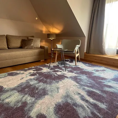 Apartment Wohnen Bei Frauschmitt *