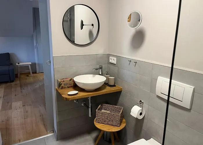 Apartment Wohnen Bei Frauschmitt *